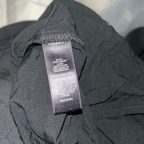 EXPRESS LONG SLEEVE LACE INSET DRESS BLACK S/P - Picture 7 of 7